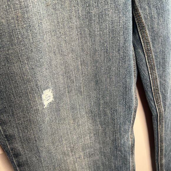 Carhartt Men's size 34x30 Relaxed Fit Straight Denim Jeans 11483-980 - Picture 3 of 12